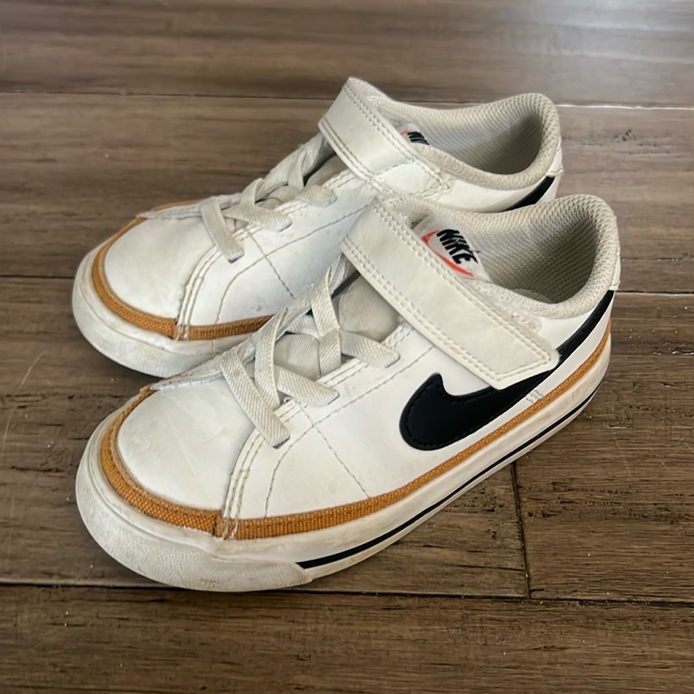 Toddler boy Nike court legacy